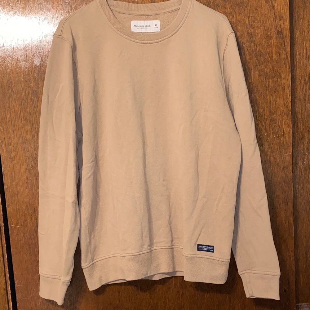 Abercrombie & Fitch Men's Beige Crewneck Sweater